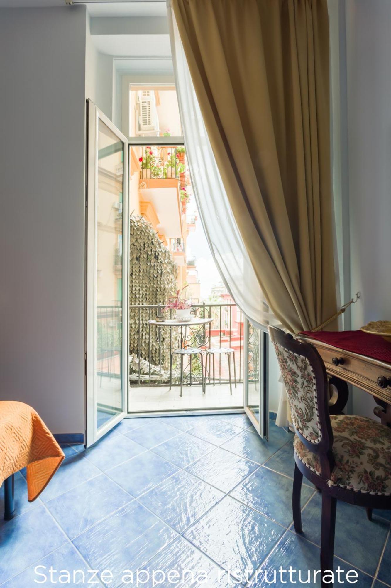 B&B Le Stanze Dei Mille Neapol Zewnętrze zdjęcie